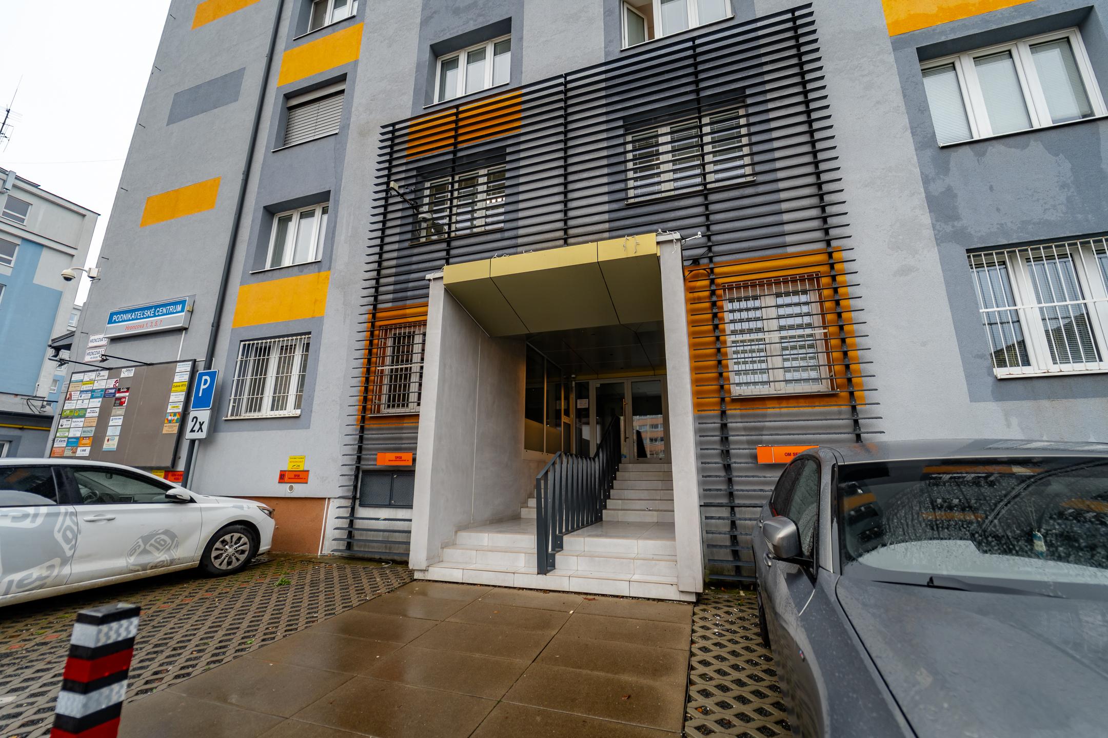 Kancelársky priestor na Hroncovej ulici