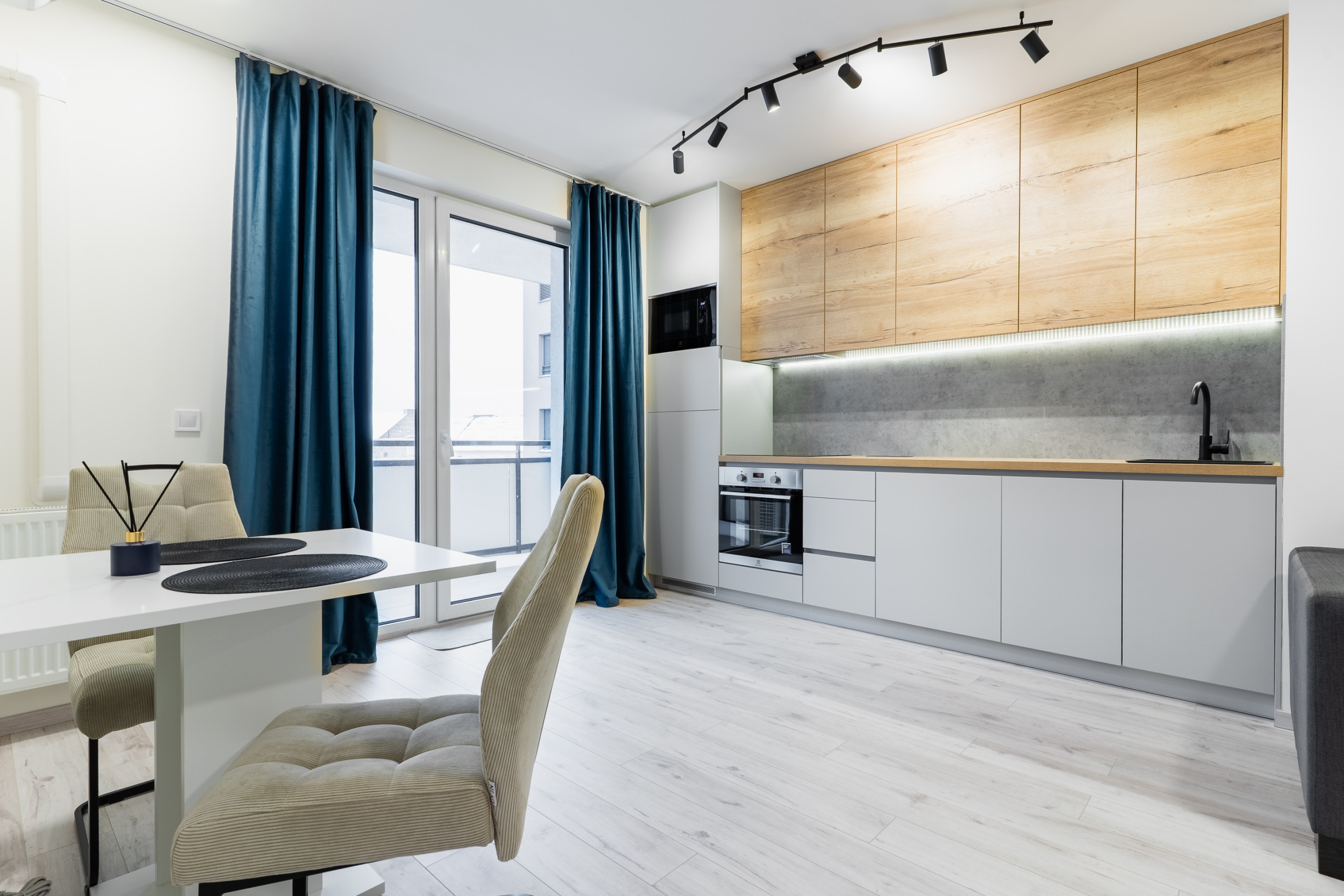 1 izb. BYT s balkónom a garáž. park. miestom - 4. poschodie - novostavba Albelli