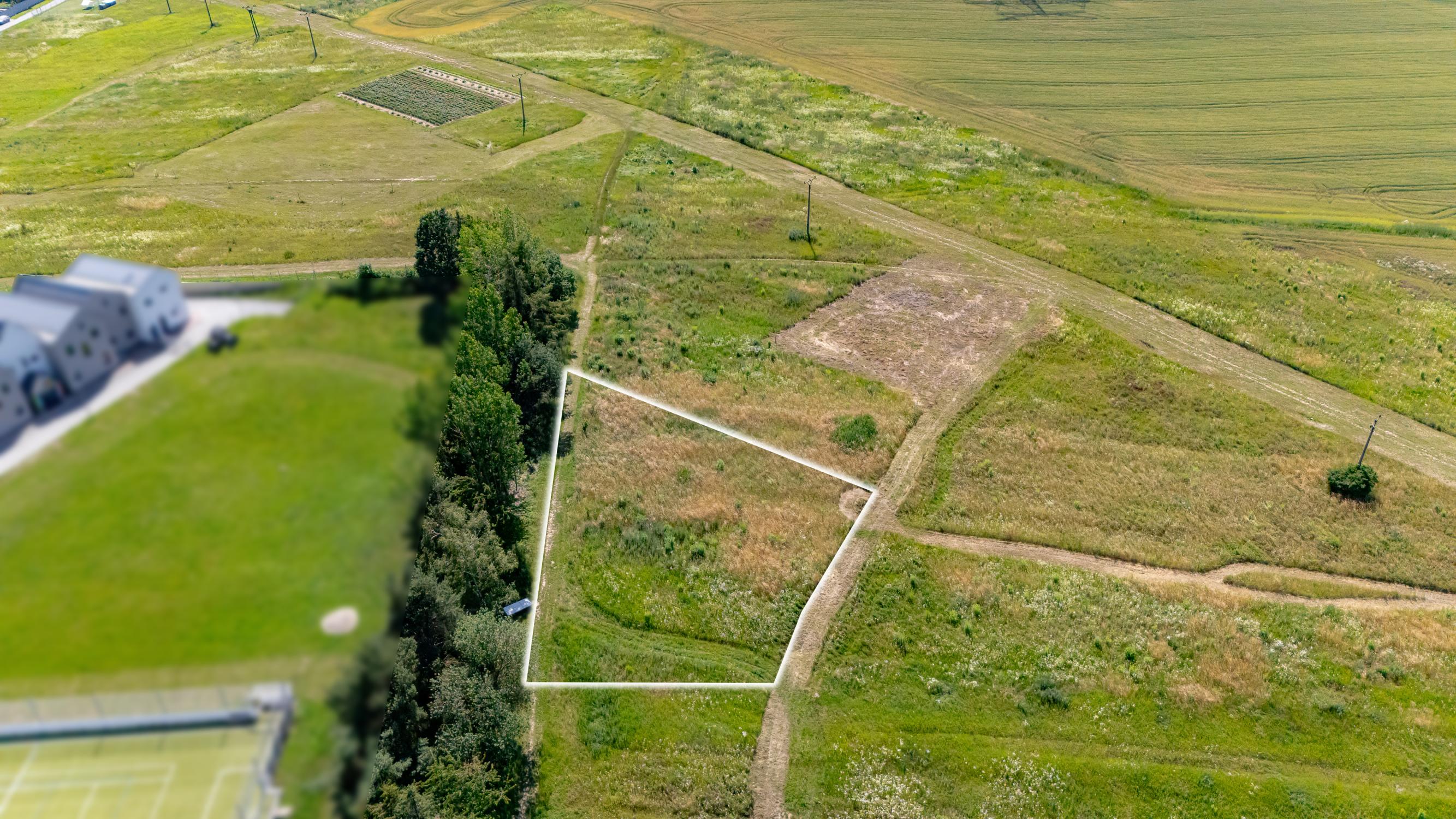 NA PREDAJ Pozemok určený pre IBV v obci Lemešany (839 m²)